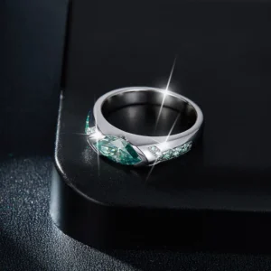 Moissanite Diamond Ring - Image 4
