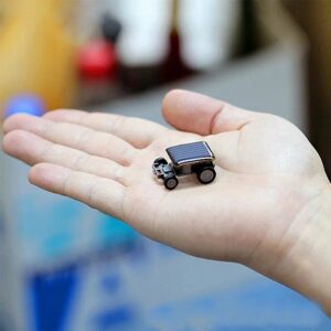 Worlds Smallest Solar Powered Car Toy - Image 4